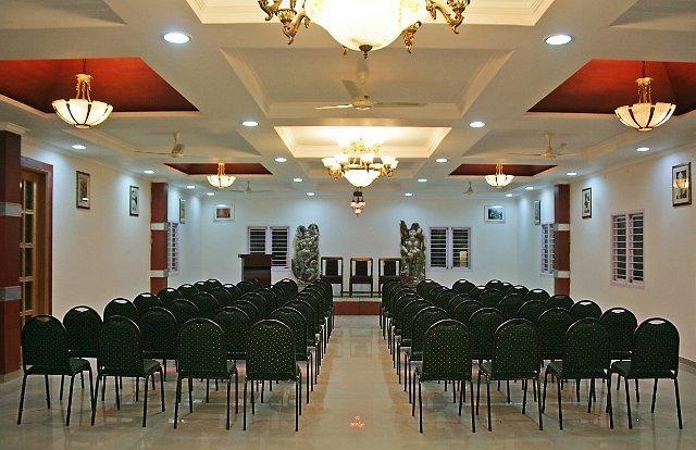 Kumararraja Palace Yelagiri Extérieur photo